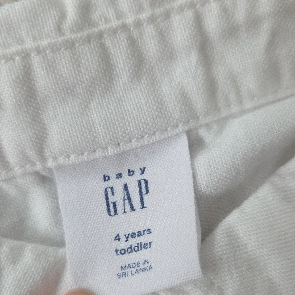 Never Worn GAP White Button Down Kids Shirt